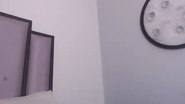 Lucy-23 online show from 11.28.25