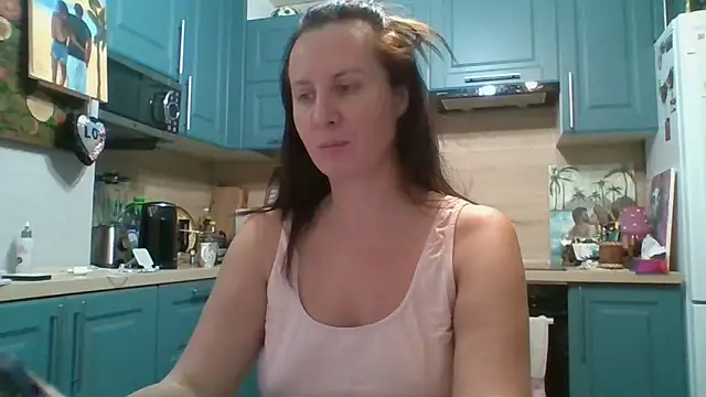 ALICAINWONDERLAND online show from 11.18.25