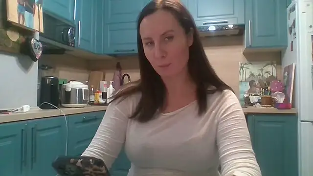 ALICAINWONDERLAND online show from 11.20.25