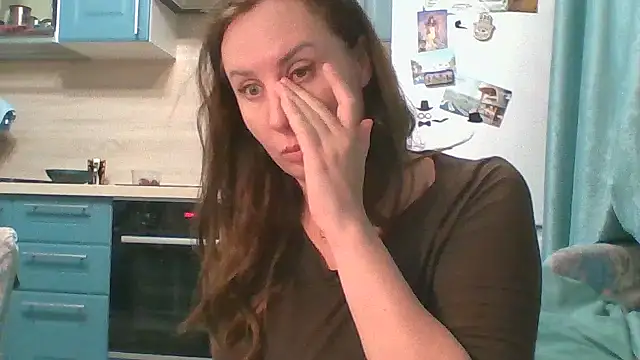 ALICAINWONDERLAND online show from 04.02.26