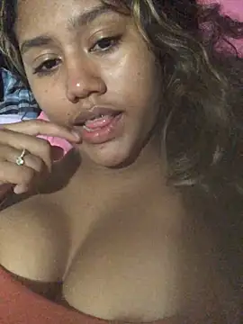 Snapshot of lu_lu05 chatting on 11.08.25 lu lu05 online show from 11.08.25