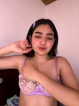 Snapshot of Clementyne30 chatting on 09.19.25 Clementyne30 online show from 09.19.25