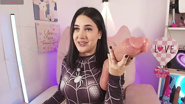 Snapshot of justonecute chatting on 05.19.26 justonecute online show from 05.19.26