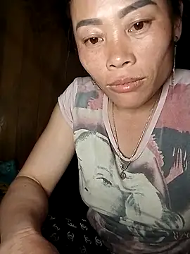 CoMay003 online show from 04.11.26