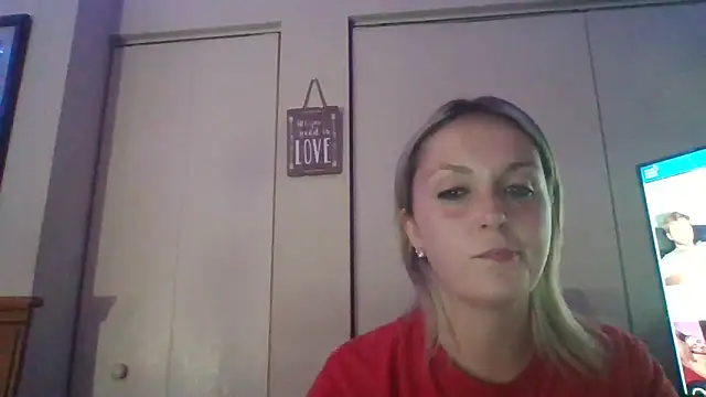 Snapshot of Candykissesxoxo chatting on 10.03.25 Candykissesxoxo online show from 10.03.25