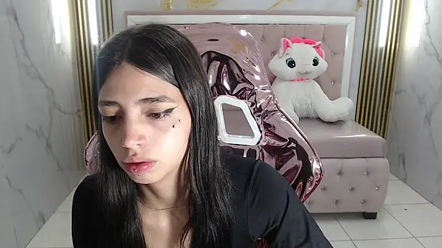 Snapshot of alehp_rose_s chatting on 02.02.26 alehp rose s online show from 02.02.26