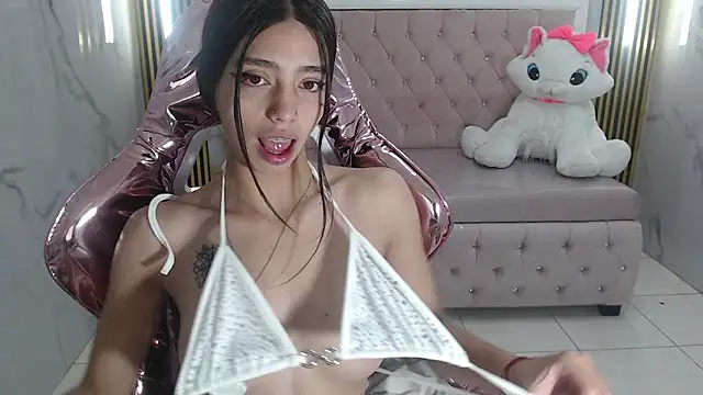 Snapshot of alehp_rose_s chatting on 02.10.26 alehp rose s online show from 02.10.26