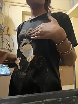 Snapshot of tanisha-2005 chatting on 09.14.25 tanisha-2005 online show from 09.14.25