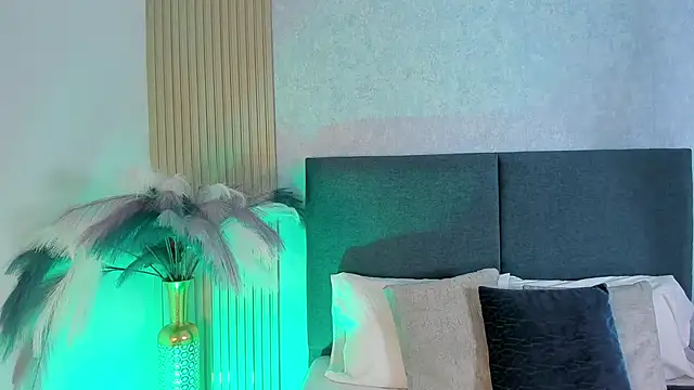 Laura Ivy online show from 02.21.26