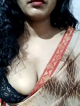 Snapshot of spicysuhana chatting on 09.17.25 spicysuhana online show from 09.17.25