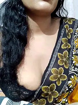 Snapshot of spicysuhana chatting on 09.24.25 spicysuhana online show from 09.24.25