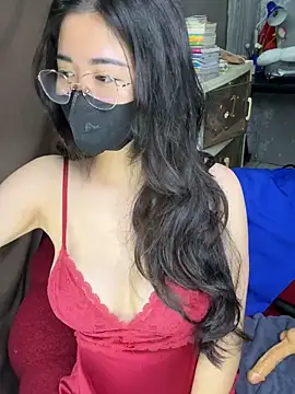 Snapshot of Voyerra_g chatting on 03.16.26 Voyerra g online show from 03.16.26