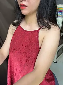 Snapshot of Voyerra_g chatting on 04.12.26 Voyerra g online show from 04.12.26