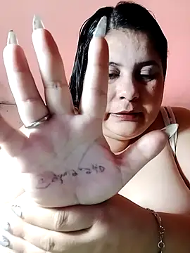 Snapshot of Ayma1983 chatting on 11.12.25 Ayma1983 online show from 11.12.25