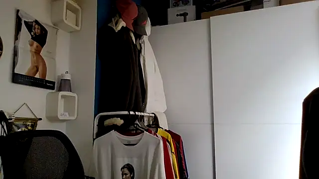 Snapshot of bigcockjohnxxxxx chatting on 09.29.25 bigcockjohnxxxxx online show from 09.29.25