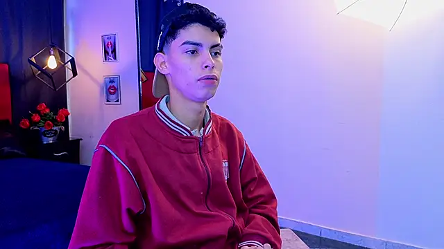 Room 69x online show from 09.08.25