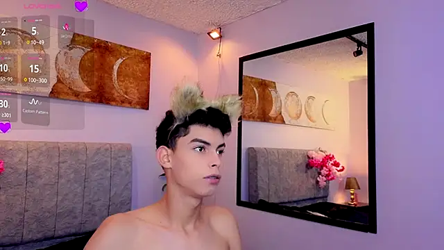 Room 69x online show from 09.23.25