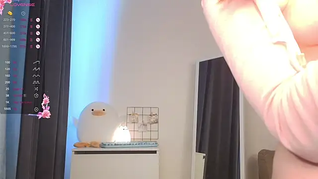roxydolll online show from 06.04.26