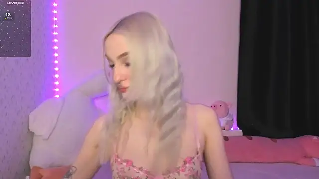 succubantra online show from 01.14.26