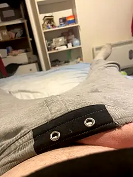 Snapshot of bigdicklad chatting on 12.17.25 bigdicklad online show from 12.17.25