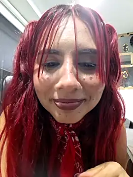Snapshot of violet_belle_ chatting on 10.10.25 violet belle online show from 10.10.25