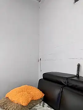 Nahomy cm online show from 10.07.25