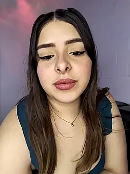 Nahomy cm online show from 12.04.25