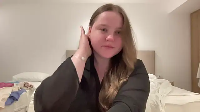 Snapshot of Alice898 chatting on 09.12.25 Alice898 online show from 09.12.25