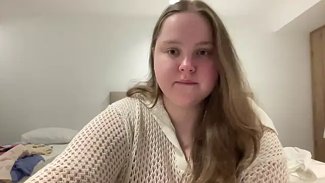 Snapshot of Alice898 chatting on 09.13.25 Alice898 online show from 09.13.25