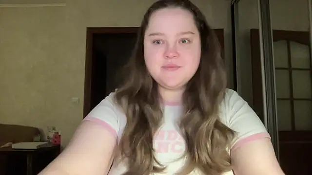 Snapshot of Alice898 chatting on 10.22.25 Alice898 online show from 10.22.25