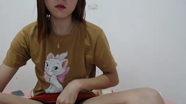 Dolly Peach  online show from 01.06.26