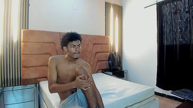 FYKMOR 1 online show from 12.02.25