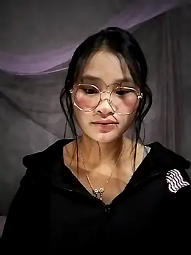 saronla 03 online show from 12.04.25