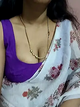 Snapshot of Thamilmegalai chatting on 09.17.25 Thamilmegalai online show from 09.17.25