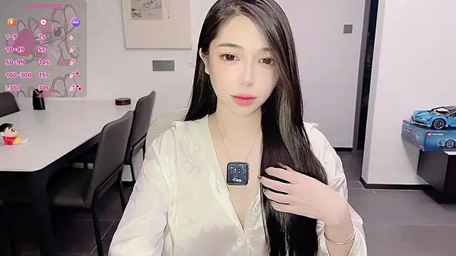 Snapshot of Scarlett-bb chatting on 11.14.25 Scarlett-bb online show from 11.14.25