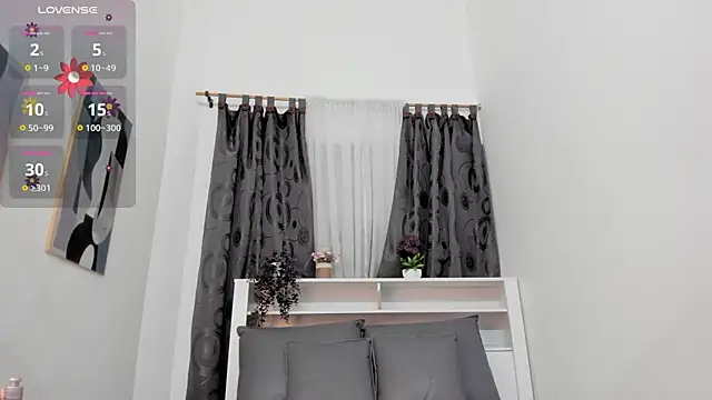 Mistt Mia online show from 10.19.25