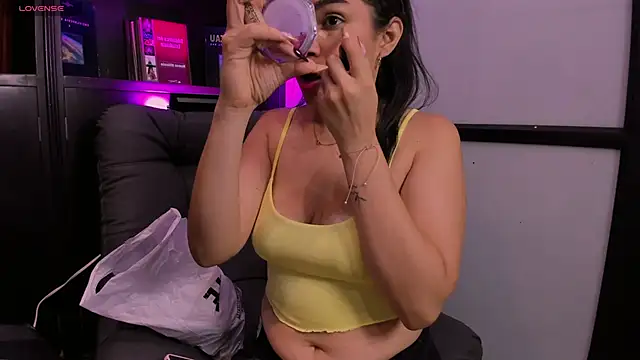 SamaraAnders  online show from 11.23.25