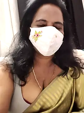 Snapshot of mallu-lover chatting on 01.17.26 mallu-lover online show from 01.17.26