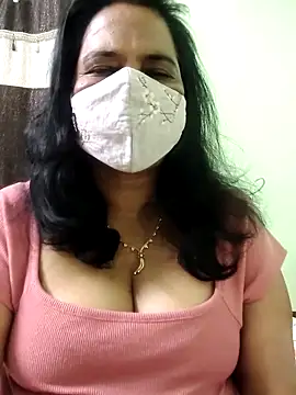 Snapshot of mallu-lover chatting on 02.01.26 mallu-lover online show from 02.01.26