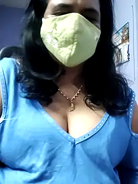 Snapshot of mallu-lover chatting on 02.15.26 mallu-lover online show from 02.15.26