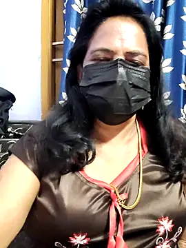 Snapshot of mallu-lover chatting on 05.15.26 mallu-lover online show from 05.15.26