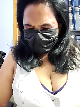Snapshot of mallu-lover chatting on 05.16.26 mallu-lover online show from 05.16.26