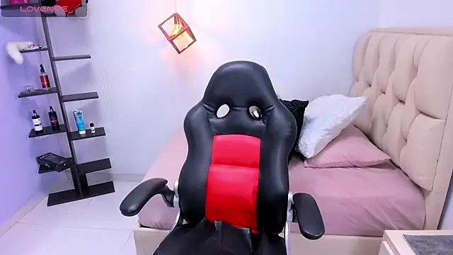 ROSIE MOSS online show from 01.14.26