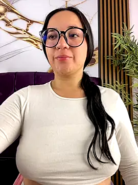 Snapshot of sara_roy04_ chatting on 09.11.25 sara roy04  online show from 09.11.25