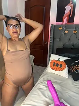 ema zoe online show from 10.28.25