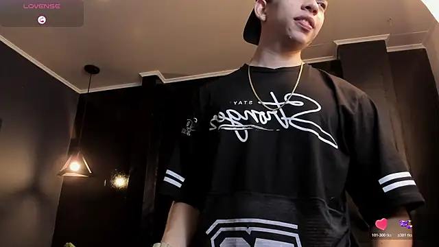 Eryonbradley online show from 10.18.25