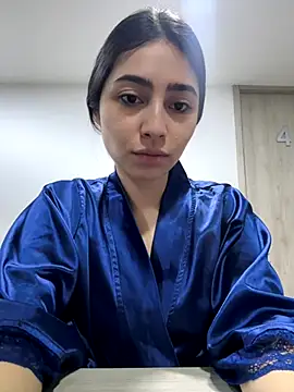 Snapshot of EmelyParker chatting on 09.18.25 EmelyParker online show from 09.18.25