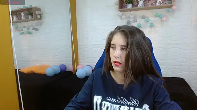 Snapshot of karlarousex chatting on 10.03.25 karlarousex online show from 10.03.25
