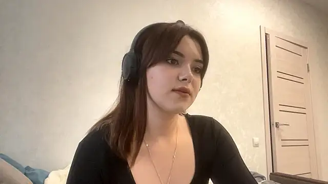 Snapshot of PUP_PUP_Sea chatting on 09.16.25 PUP PUP Sea online show from 09.16.25