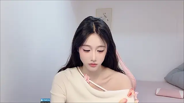 R R6 online show from 10.06.25